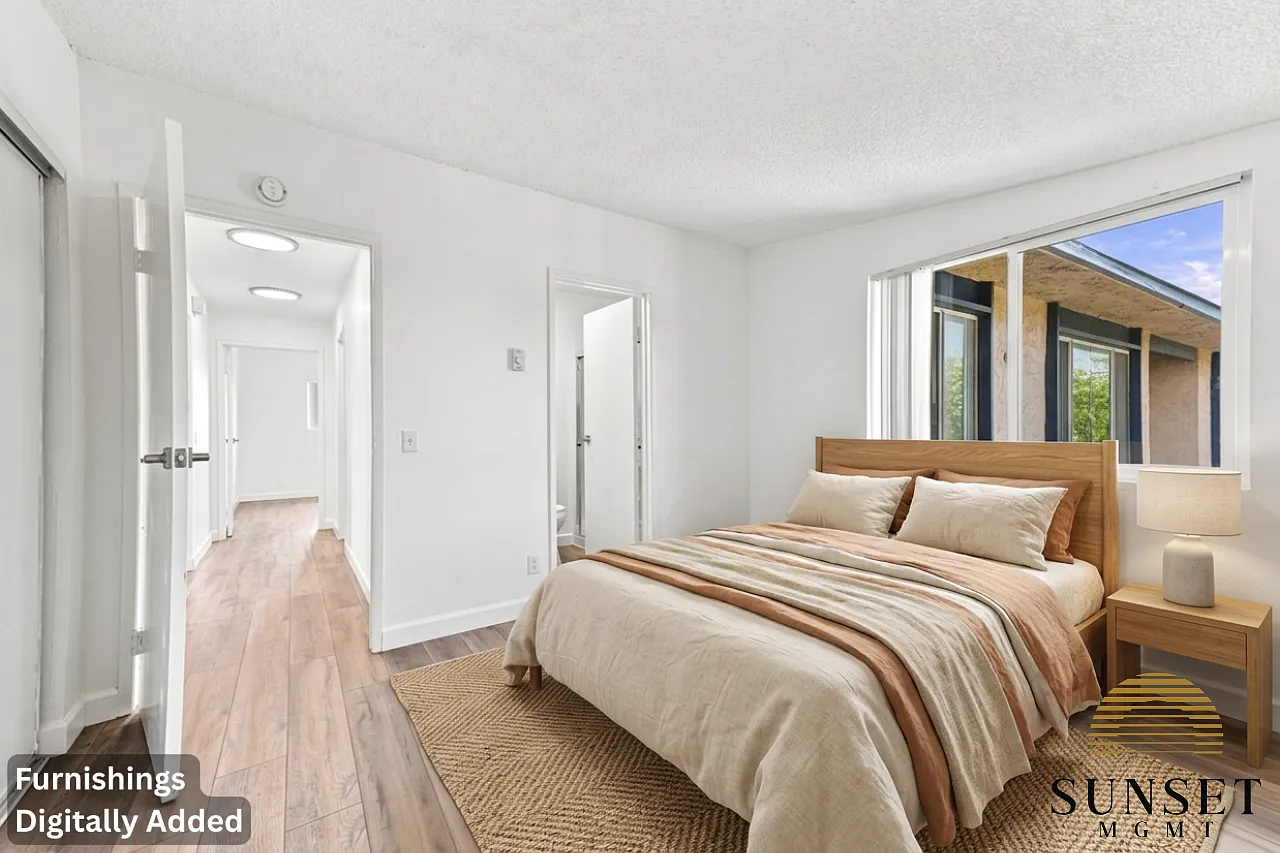 2 bed, 900 sqft, $3,012 — Photo 1