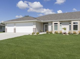 1929 Alder Ln NW, Rochester, MN 55901