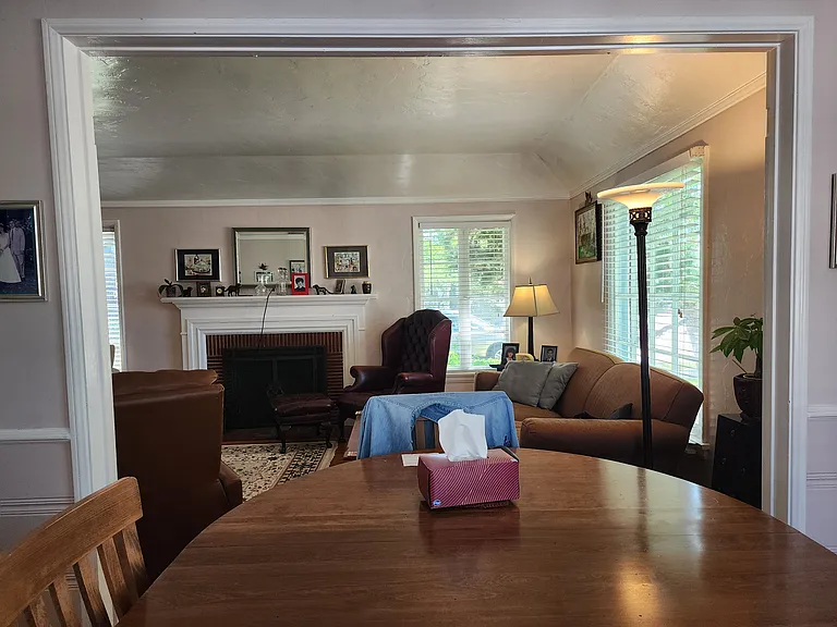 10758 Farragut Dr — Photo 10