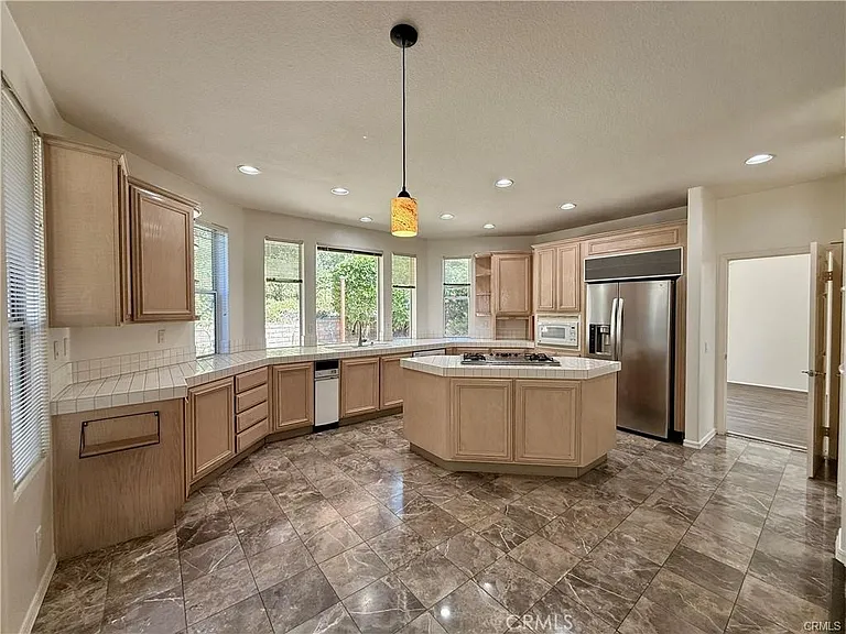 27461 Glenwood Dr — Photo 5