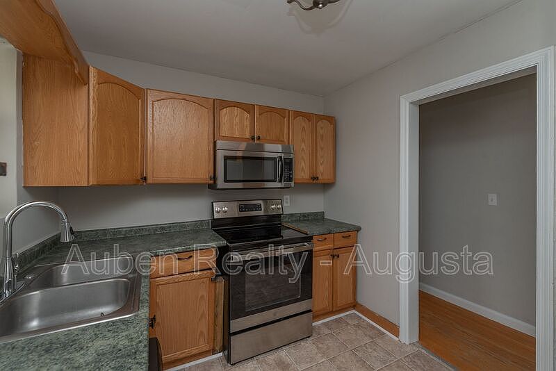 1st image of 2301 Kimberly Dr