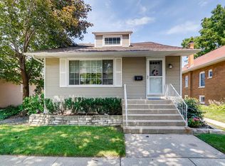 214 Columbia Ave, Park Ridge, IL 60068