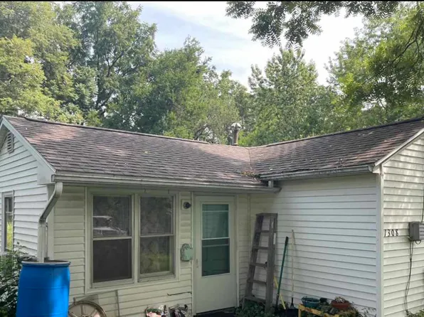 1308 Kirkwood Ave, Iowa City, IA 52240