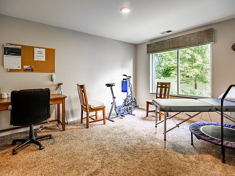 Overlook Ridge Apartments — Photo 20