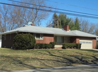 213 Swartz Rd, Akron, OH 44319