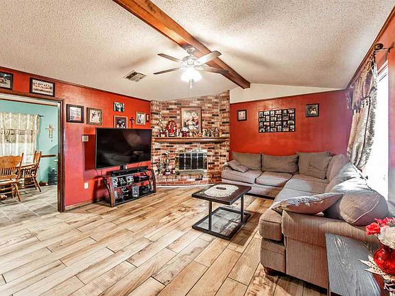 3rd image of 328 Firwood Dr