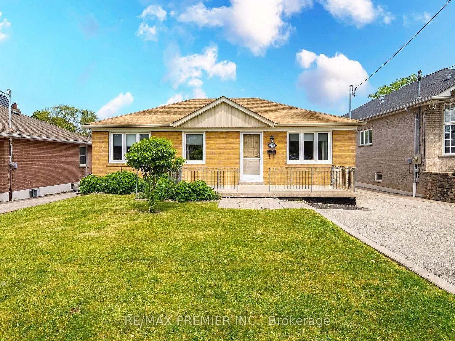 3 bed, $3,100 — Photo 2