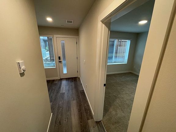 5th image of 14707 87th Ave SE Unit Z1