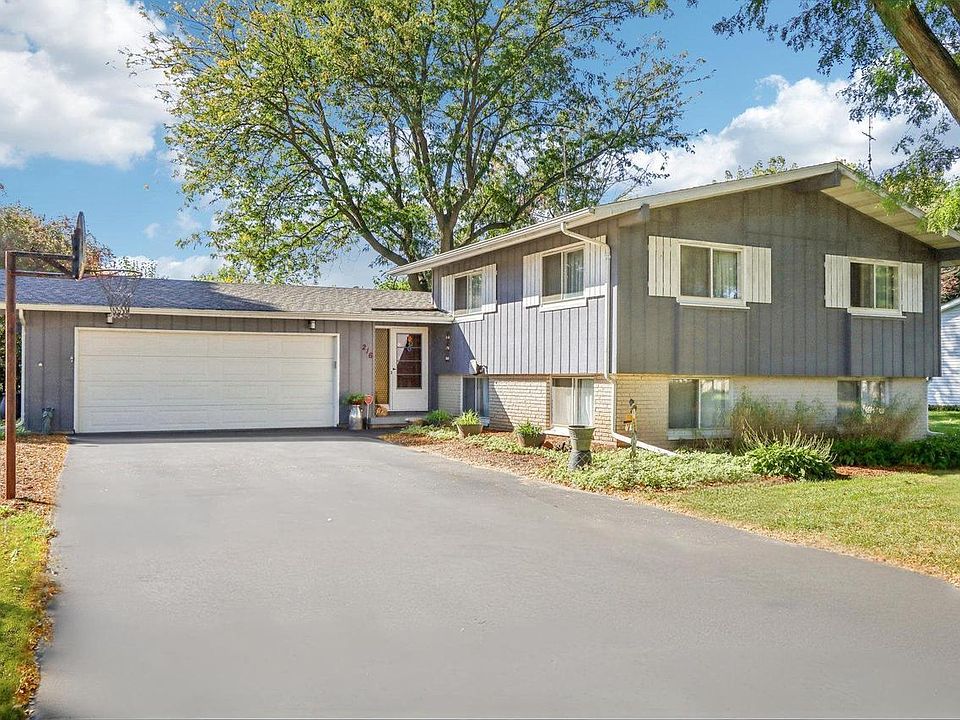 1st image of 216 Woodland COURT
