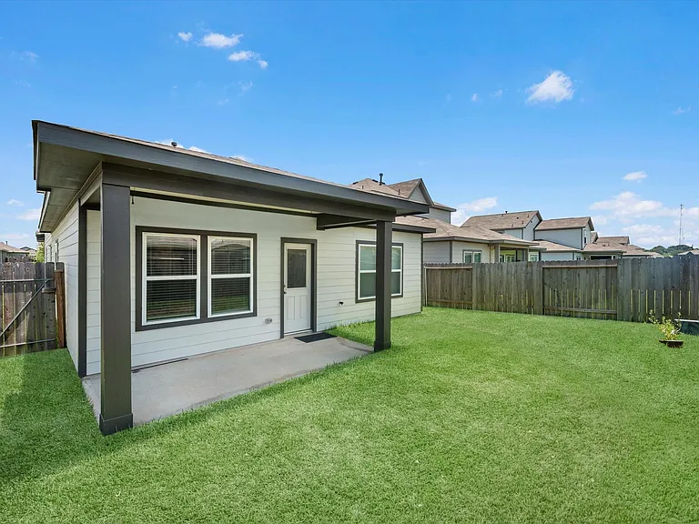 3914 Windy Whisper Dr — Photo 20
