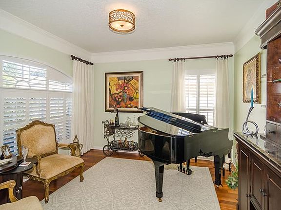 4th image of 1834 Valley Wood Way