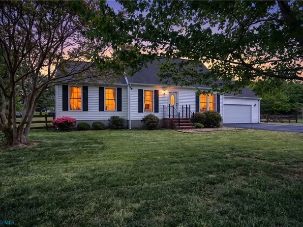 6727 Harvest Cir, Gloucester, VA 23061