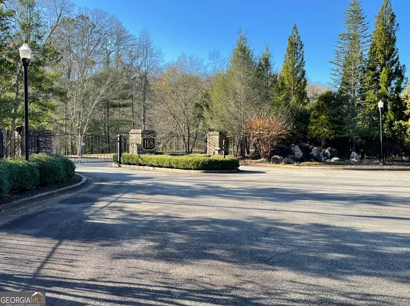 16 Shoals Way, Clarkesville, GA 30523