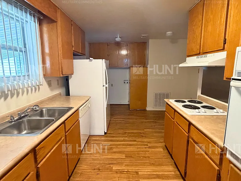 345 Dahlia Dr — Photo 4