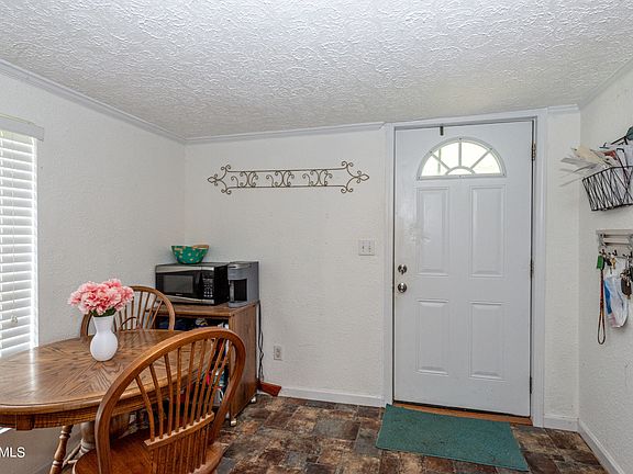 4th image of 925 Hospital Dr