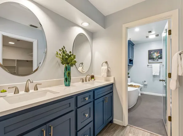 24 Legend Rd, Benbrook, TX 76132