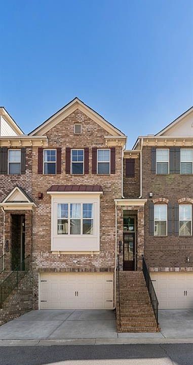 1st image of 2131 Pembroke Dr
