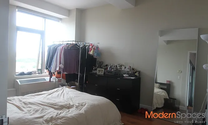 Sold by Modern Spaces | media 11
