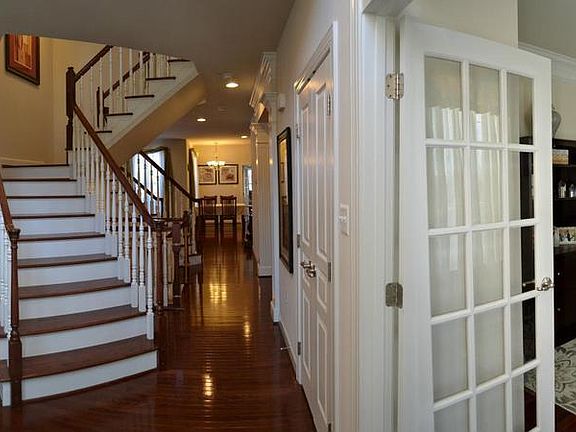 3rd image of 113 Forest Preserve Dr