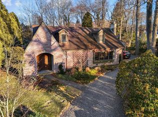 120 Ferry Rd, Bristol, RI 02809