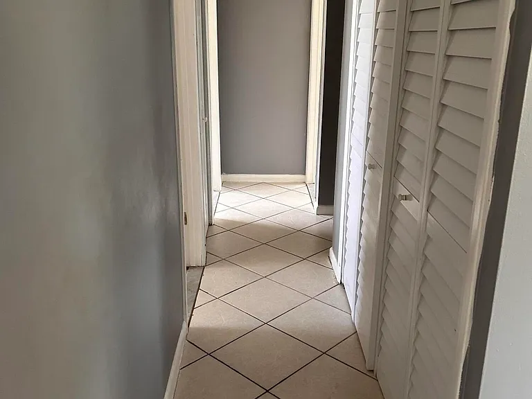 2029 SE Hideaway Cir — Photo 5