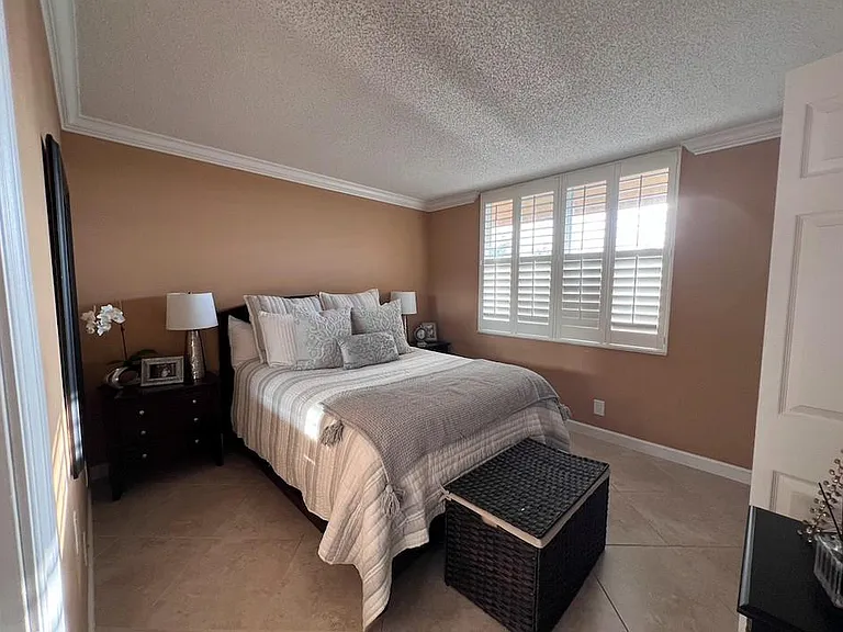 4550 NE 18th Ave #506 — Photo 7