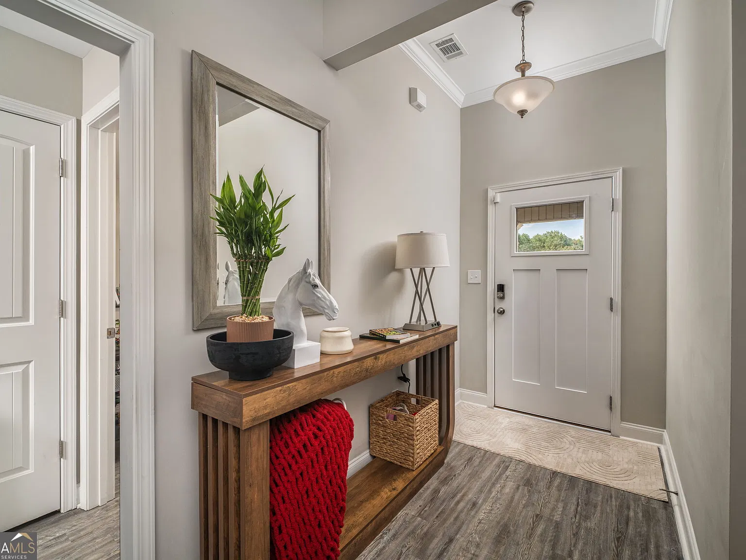 3 bed, 2.0 bath, 1853 sqft, $2,450 — Photo 3
