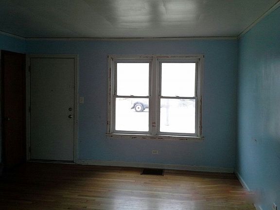 2nd image of 7136 S Kedzie Ave