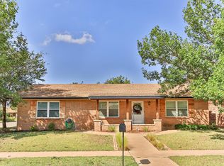 5527 2nd St, Lubbock, TX 79416