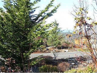 2nd image of 15 NE Air Castle Ln