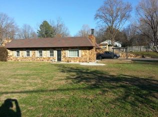 865 Mitchellsville Rd, Harrisburg, IL 62946