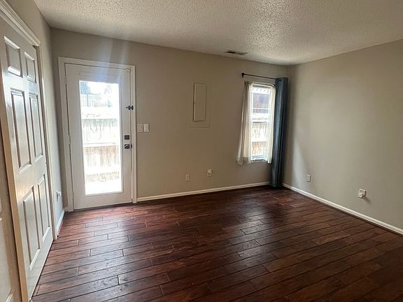 5th image of 8576 Chesapeake Blvd