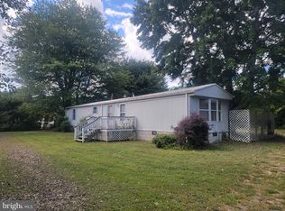 367 Barricks Mill Rd, Topping, VA 23169