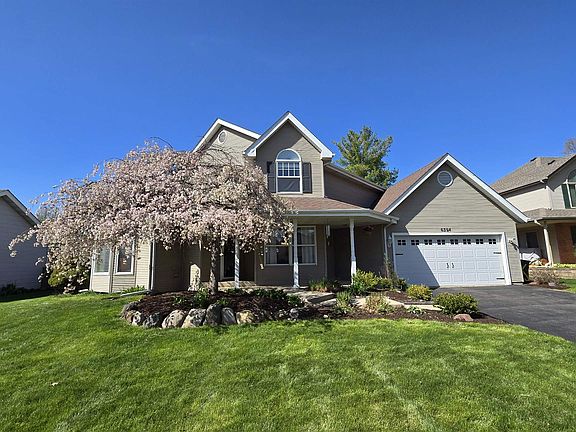 2nd image of 6394 Muirfield Ln