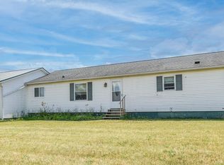 9642 Long Lake Rd, Montgomery, MI 49255