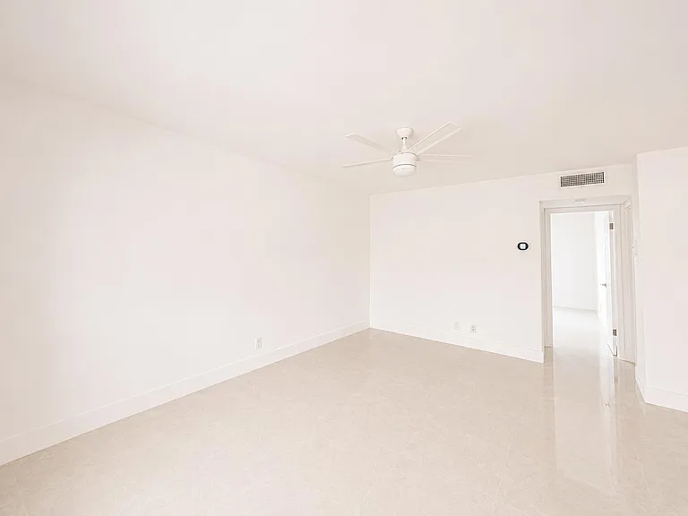 5300 Washington St #G126 — Photo 4