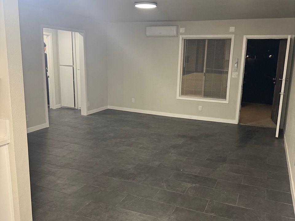 1st image of 4731 Clara St #3