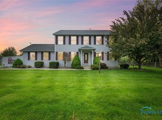 2359 McKinley Dr, Perrysburg, OH 43551