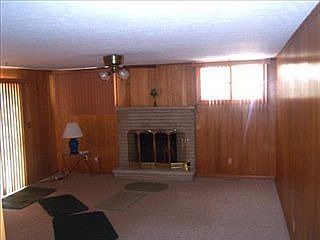 2nd image of 952 E Meadowlawn Blvd