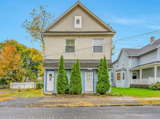 807 Columbus Ave, Blakely, PA