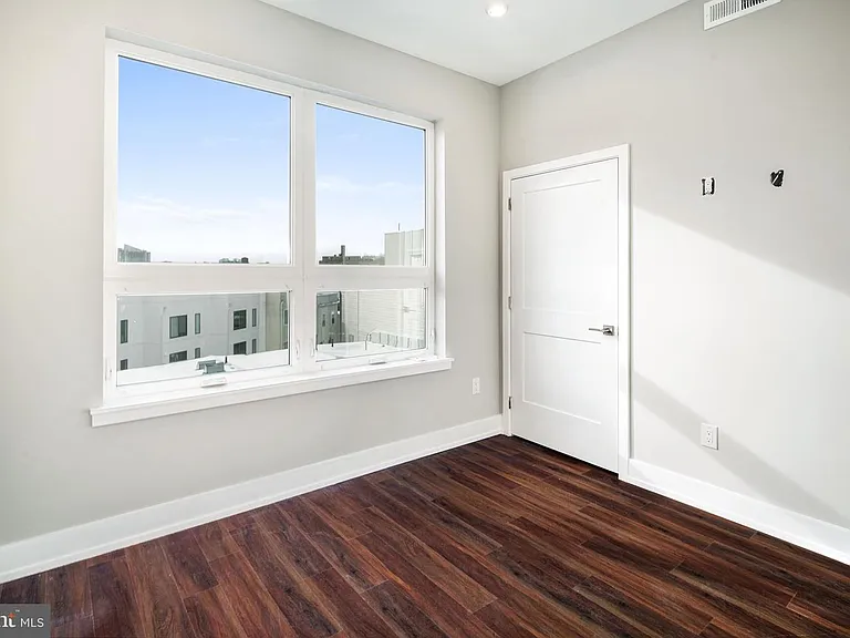1527-29 Ridge Ave #1B — Photo 23