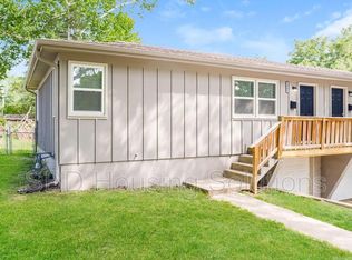 1901 S Crescent Ave, Independence, MO 64052