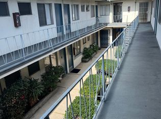 3222 Santa Monica Blvd #16-D, Santa Monica, CA 90404