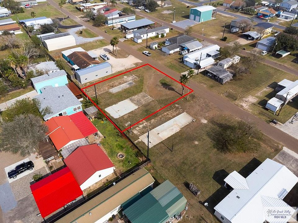 2nd image of 209 Ranch Dr #5-6