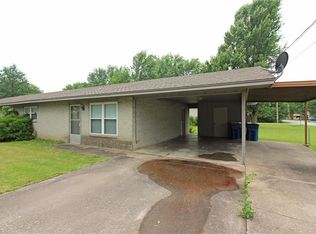 1102 SE C St #B, Bentonville, AR 72712