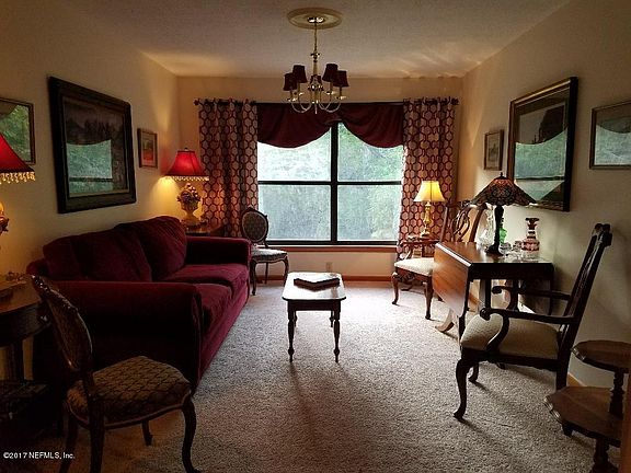 4th image of 3502 Edgewater Dr