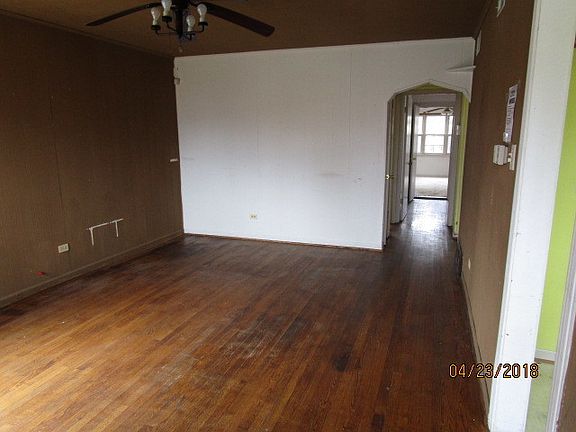 2nd image of 12522 S Loomis St