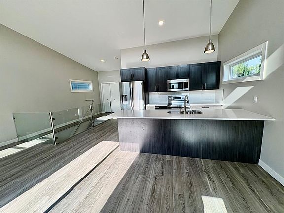 5th image of 5110 E 48a Ave #14