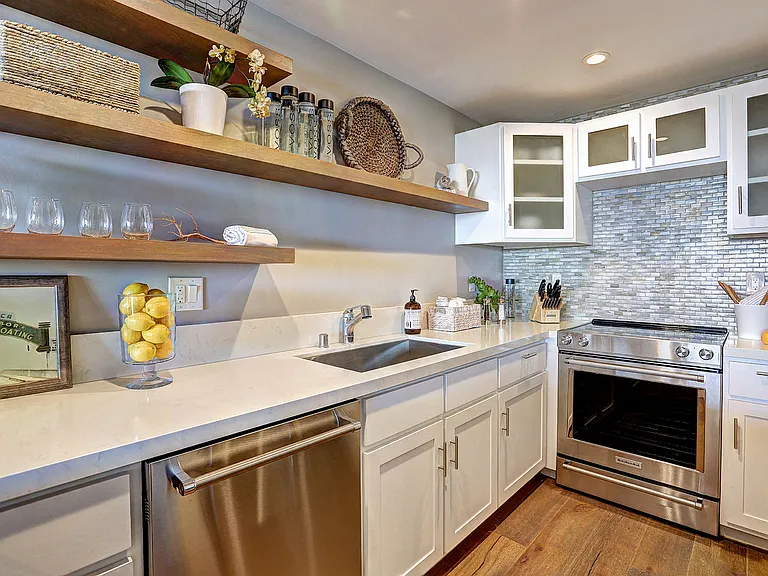 1025 Ocean Avenue — Photo 110