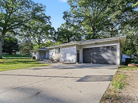 4th image of 6084 Curtwood Rd
